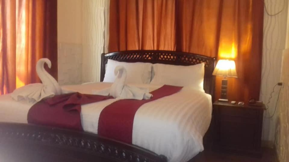 Hotel Royal Fort Lahore Exterior photo