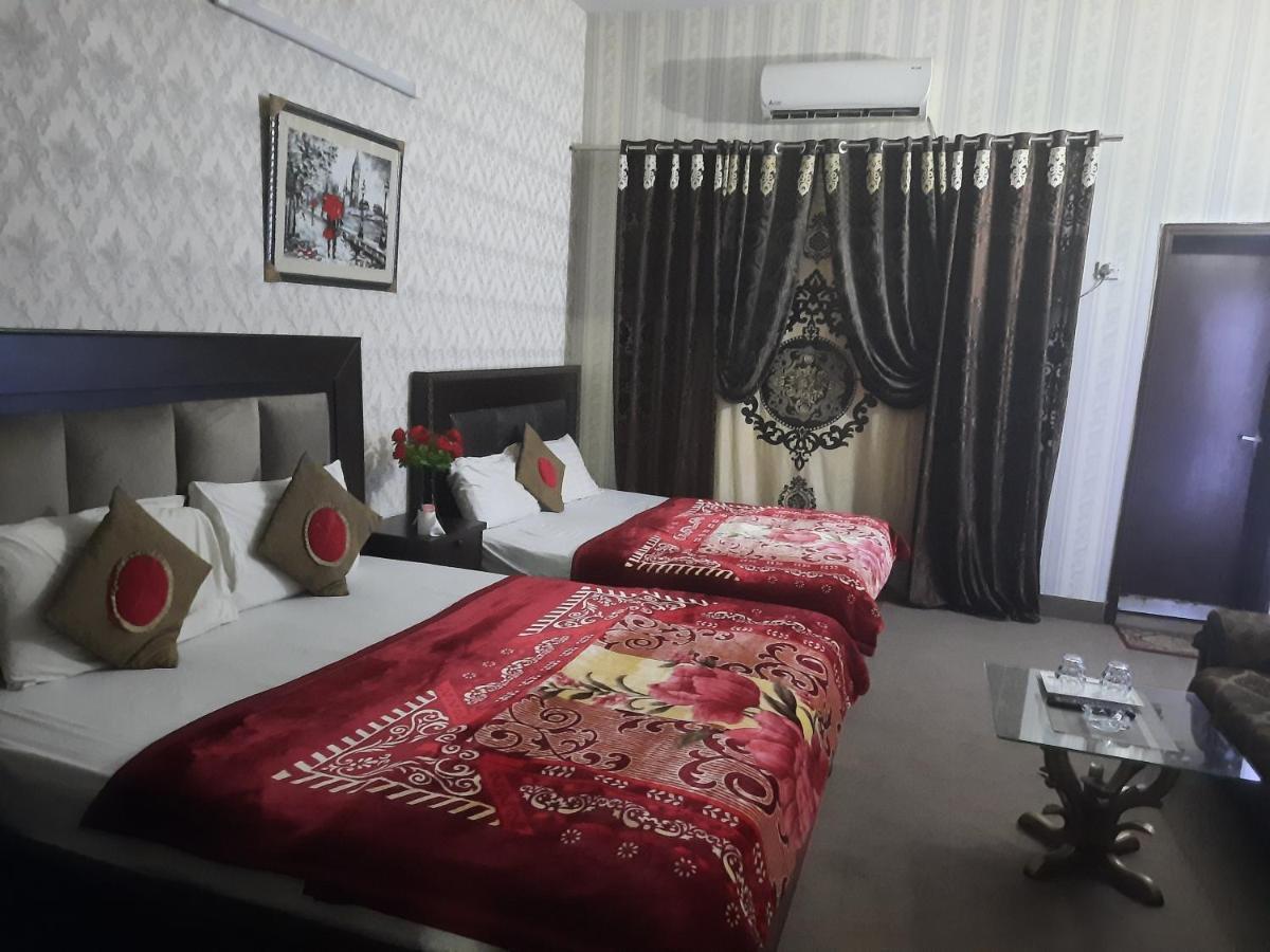 Hotel Royal Fort Lahore Exterior photo