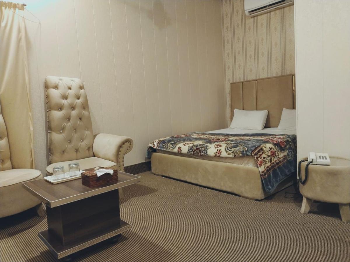 Hotel Royal Fort Lahore Exterior photo