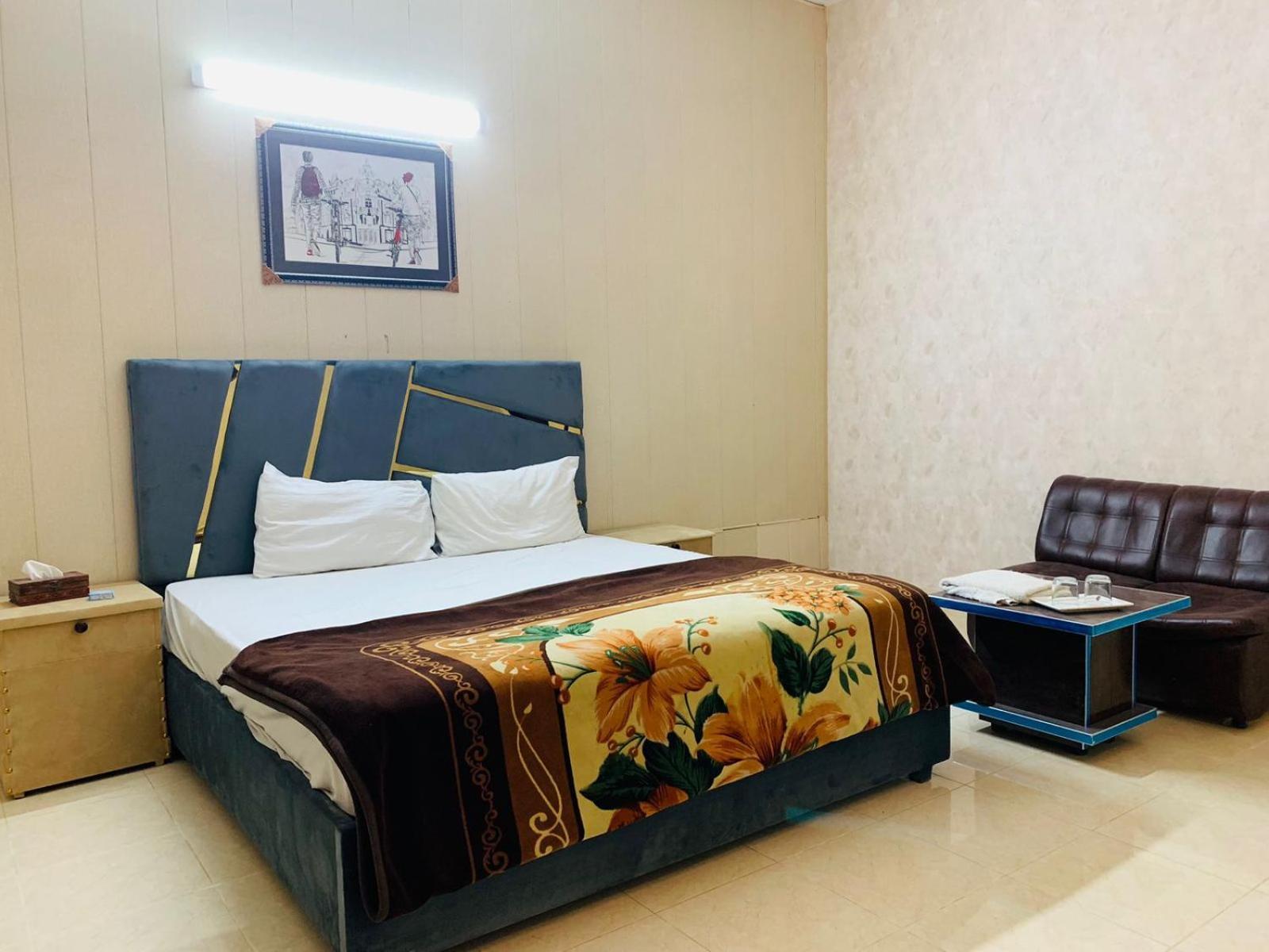Hotel Royal Fort Lahore Exterior photo
